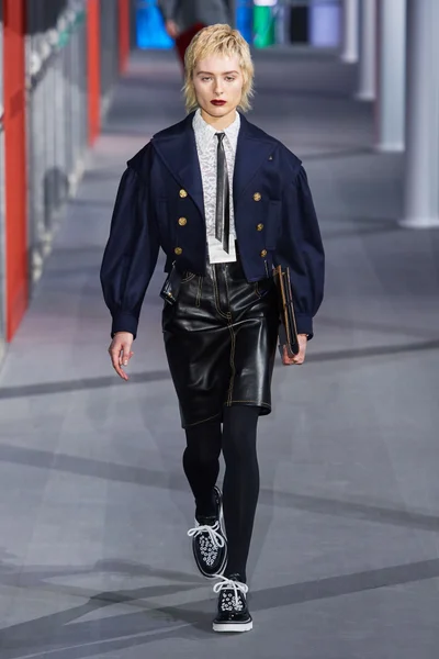 Look 51